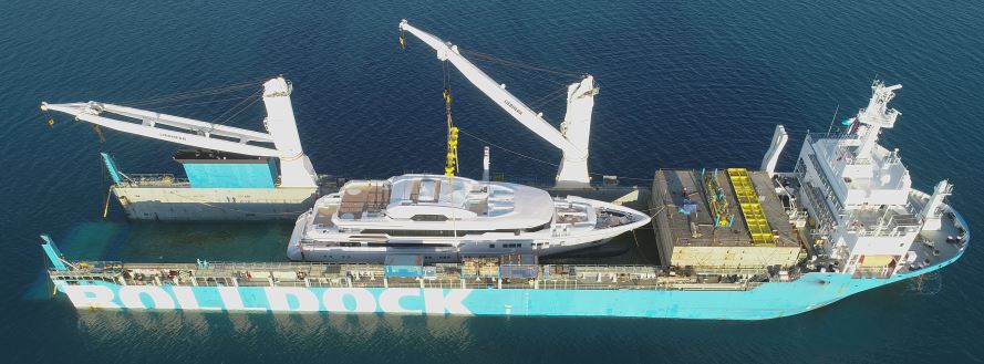 YACHT LAUNCHING
